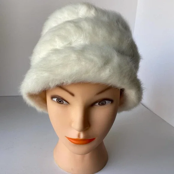 Kangol | Accessories | Kangol Design Tricia Furgora Made  display picture 1